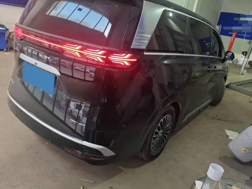 2024 Denza D9 1.5T 139HP L4 E-CVT PHEV 40KWH,autocango,china used car exporter,china ev exporter,chinese used car exporter,chinese used ev exporter