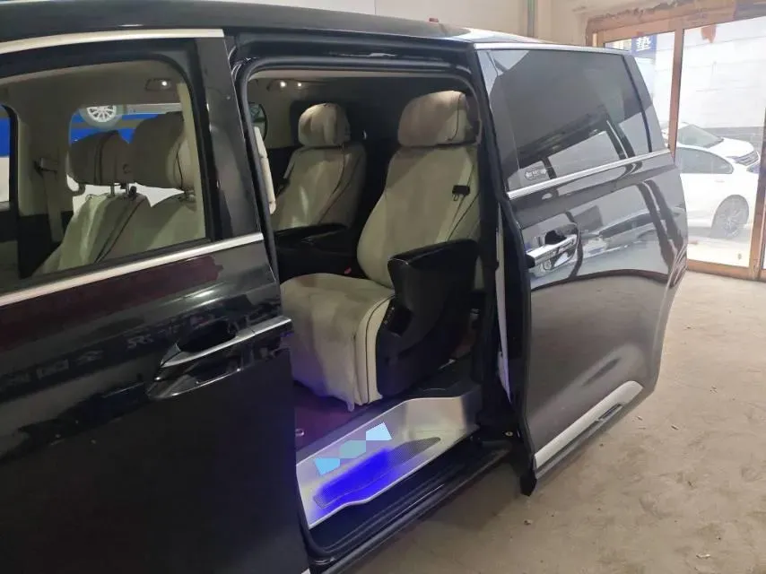 2024 Denza D9 1.5T 139HP L4 E-CVT PHEV 40KWH,autocango,china used car exporter,china ev exporter,chinese used car exporter,chinese used ev exporter