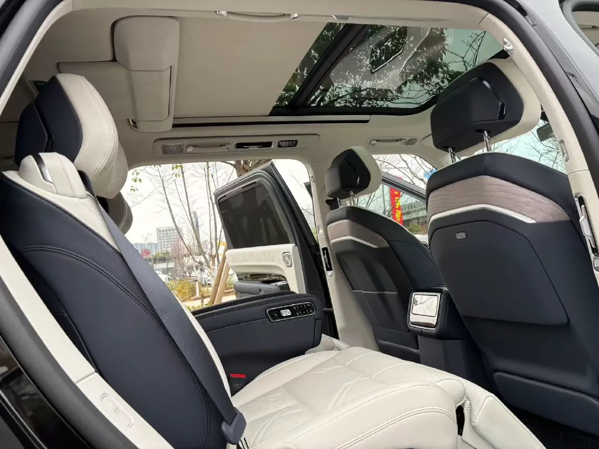 2025 Zeekr 9X 2.0T 279HP L4 1DHT PHEV,autocango,china used car exporter,china ev exporter,chinese used car exporter,chinese used ev exporter