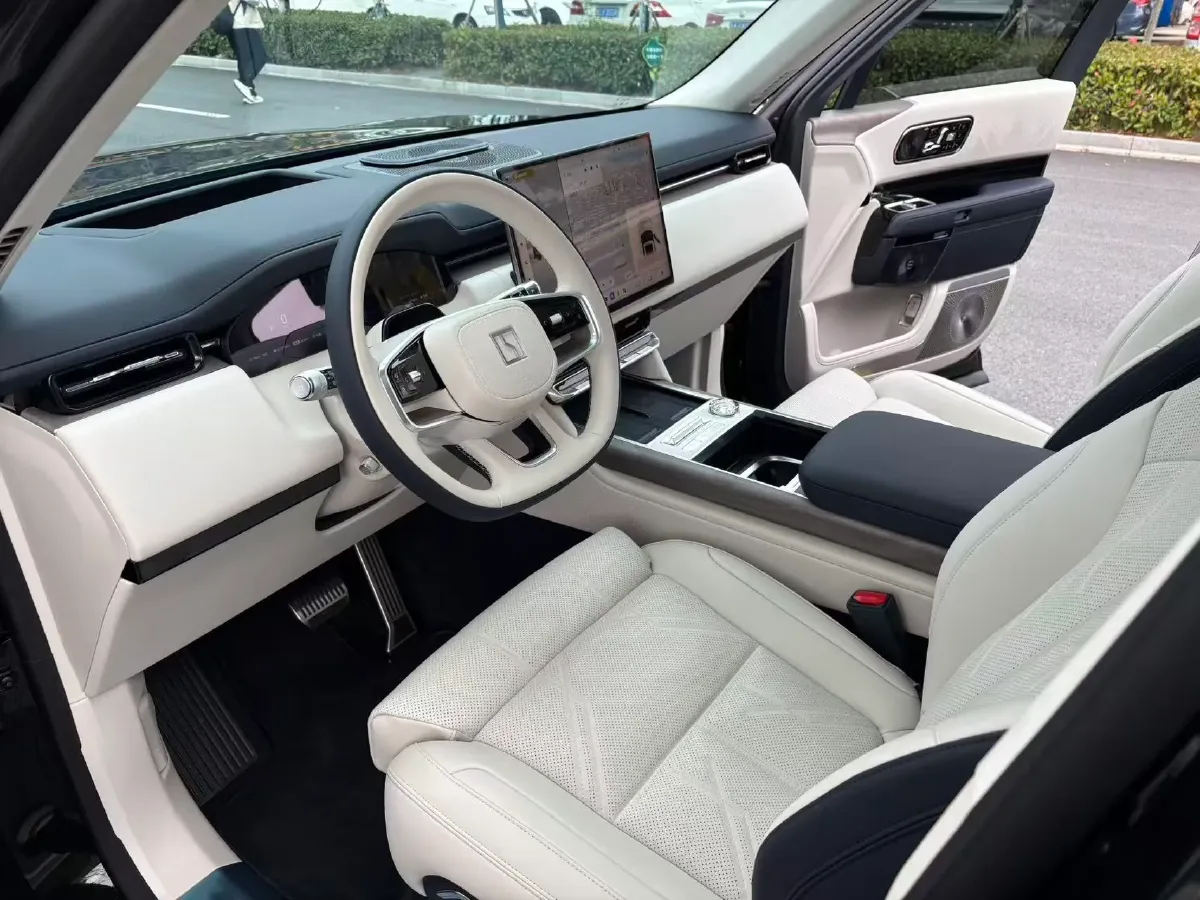 2025 Zeekr 9X 2.0T 279HP L4 1DHT PHEV,autocango,china used car exporter,china ev exporter,chinese used car exporter,chinese used ev exporter