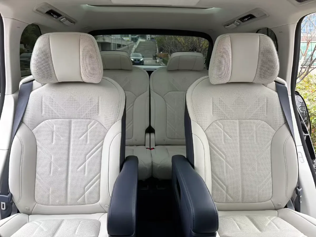 2025 Zeekr 9X 2.0T 279HP L4 1DHT PHEV,autocango,china used car exporter,china ev exporter,chinese used car exporter,chinese used ev exporter