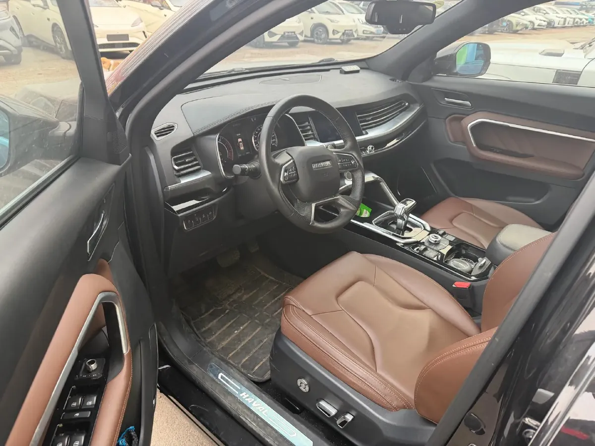 2017 Haval H6 2.0T 197HP L4 7DCT,autocango,china used car exporter,china ev exporter,chinese used car exporter,chinese used ev exporter