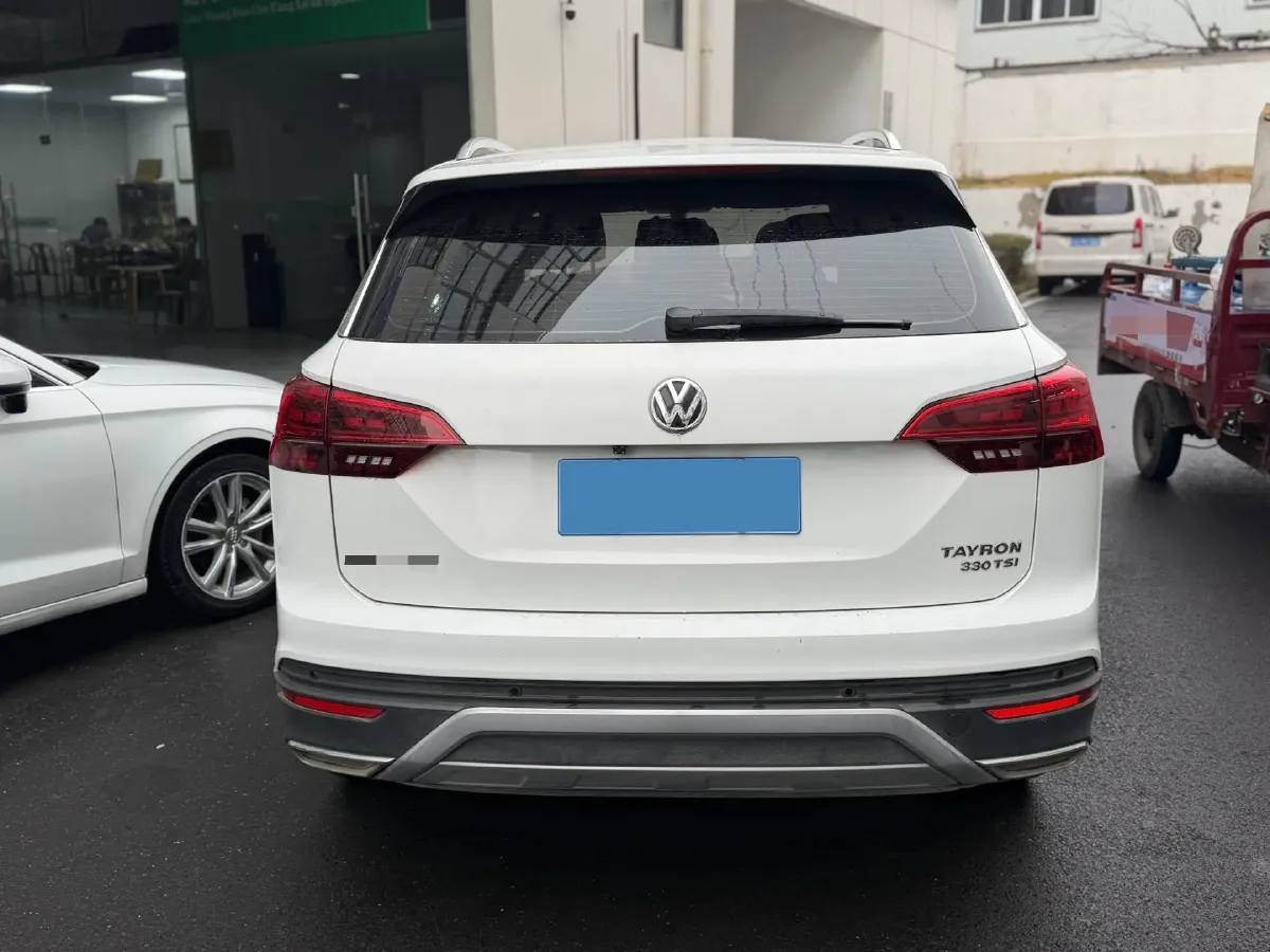 2019 Jeep Cherokee 2.0T 234HP L4 9AT,autocango,china used car exporter,china ev exporter,chinese used car exporter,chinese used ev exporter