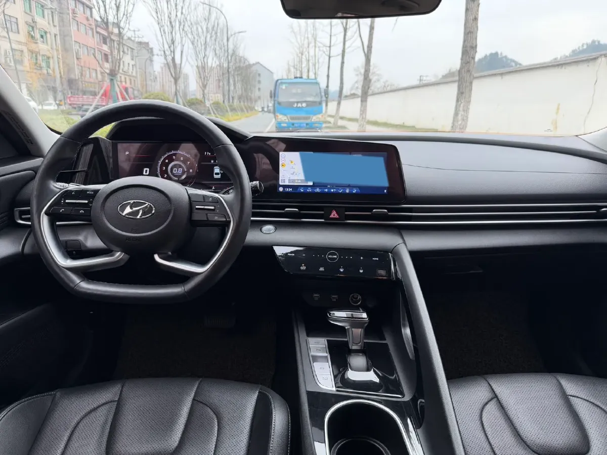 2021 Hyundai Elantra 1.5L 115HP L4 CVT,autocango,china used car exporter,china ev exporter,chinese used car exporter,chinese used ev exporter