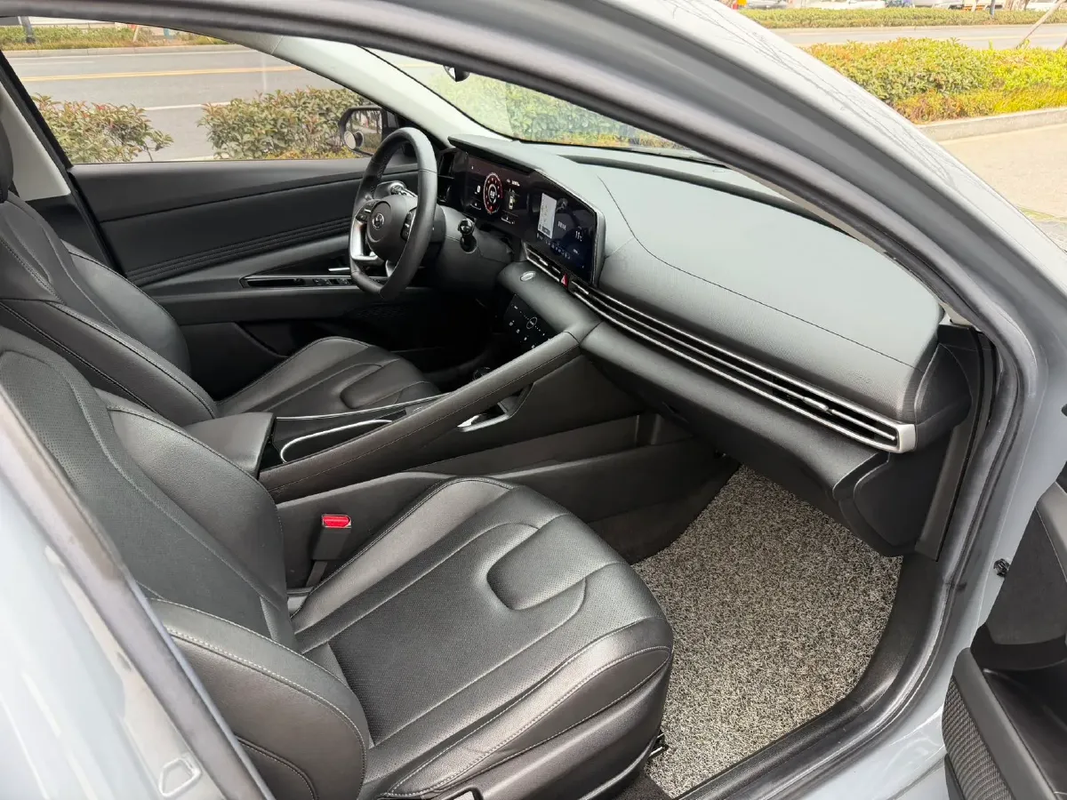 2021 Hyundai Elantra 1.5L 115HP L4 CVT,autocango,china used car exporter,china ev exporter,chinese used car exporter,chinese used ev exporter