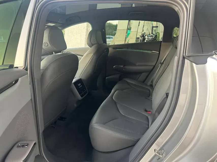 2025 Xpeng G7 BEV,autocango,china used car exporter,china ev exporter,chinese used car exporter,chinese used ev exporter