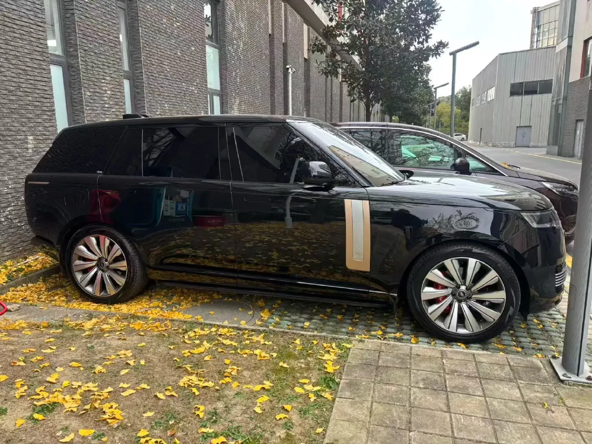 2025 Land Rover Range Rover 3.0T 400HP L6 8AT,autocango,china used car exporter,china ev exporter,chinese used car exporter,chinese used ev exporter