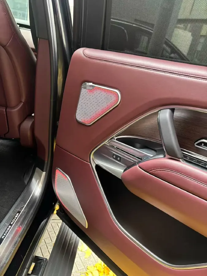 2025 Land Rover Range Rover 3.0T 400HP L6 8AT,autocango,china used car exporter,china ev exporter,chinese used car exporter,chinese used ev exporter