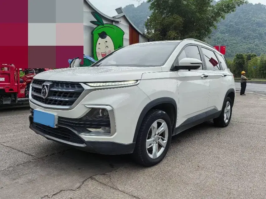 2019 BaoJun 530 1.5T 150HP L4 6MT 2019 BaoJun 530 1.5T 150HP L4 6MT