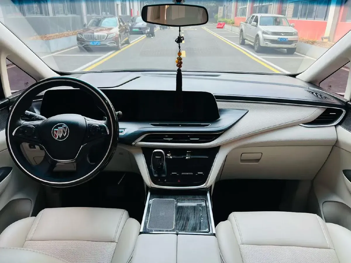 2021 Buick GL8 2.0T 237HP L4 9AT,autocango,china used car exporter,china ev exporter,chinese used car exporter,chinese used ev exporter