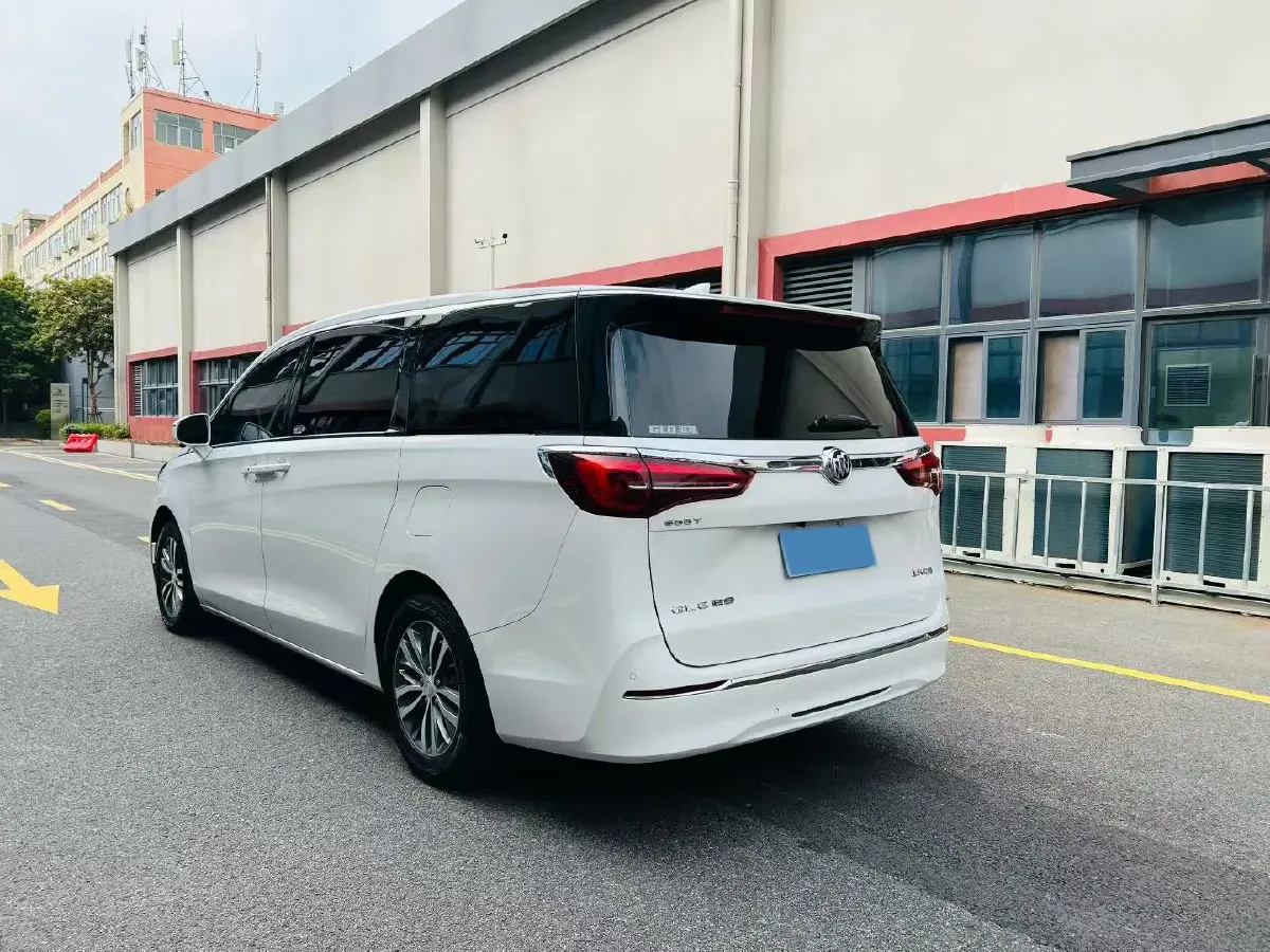 2021 Buick GL8 2.0T 237HP L4 9AT,autocango,china used car exporter,china ev exporter,chinese used car exporter,chinese used ev exporter