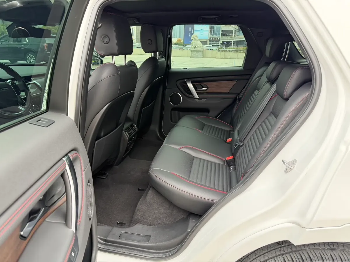 2020 Land Rover Discovery Sport 2.0T 249HP L4 9AT,autocango,china used car exporter,china ev exporter,chinese used car exporter,chinese used ev exporter