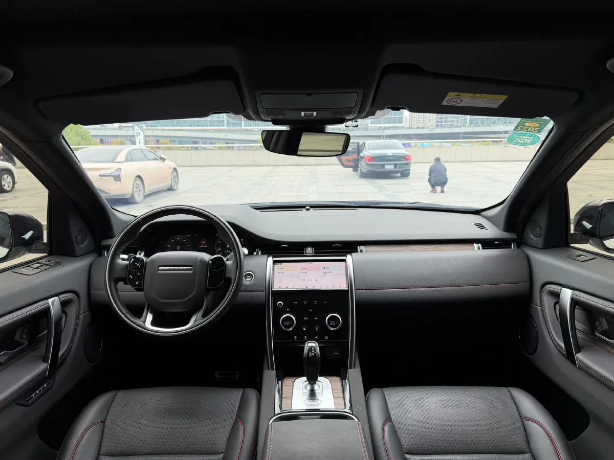 2020 Land Rover Discovery Sport 2.0T 249HP L4 9AT,autocango,china used car exporter,china ev exporter,chinese used car exporter,chinese used ev exporter