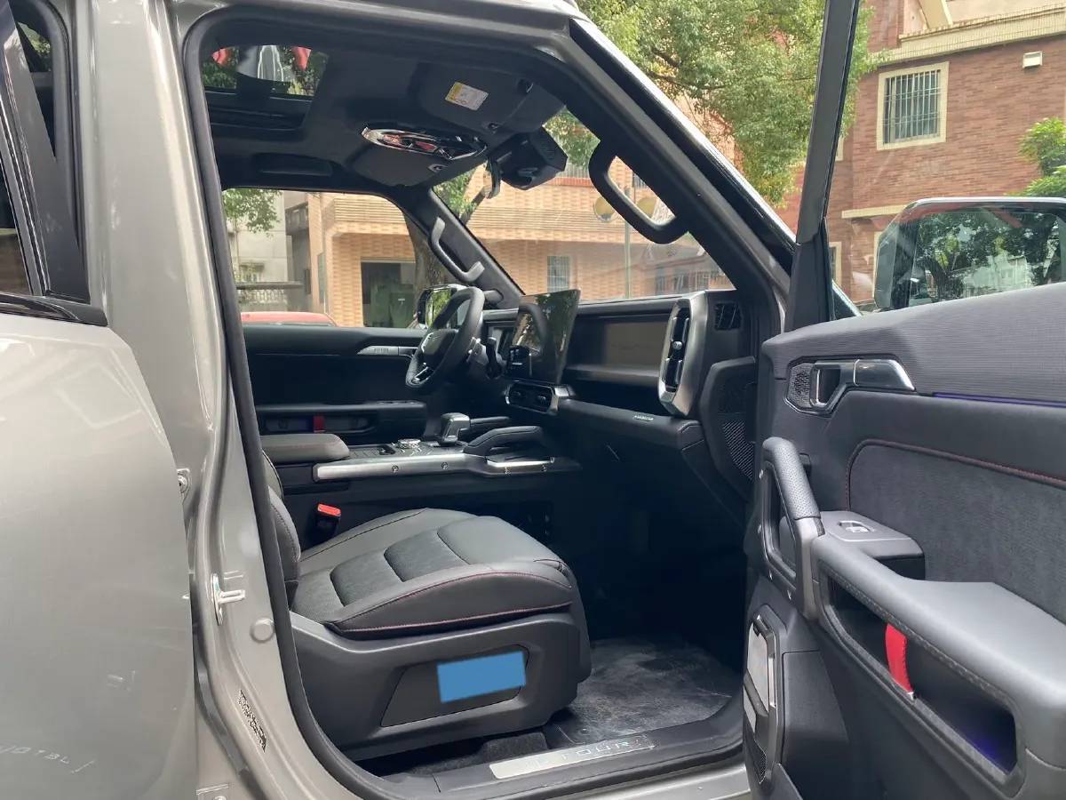 2024 Jetour Traveller 2.0T 254HP L4 7DCT,autocango,china used car exporter,china ev exporter,chinese used car exporter,chinese used ev exporter