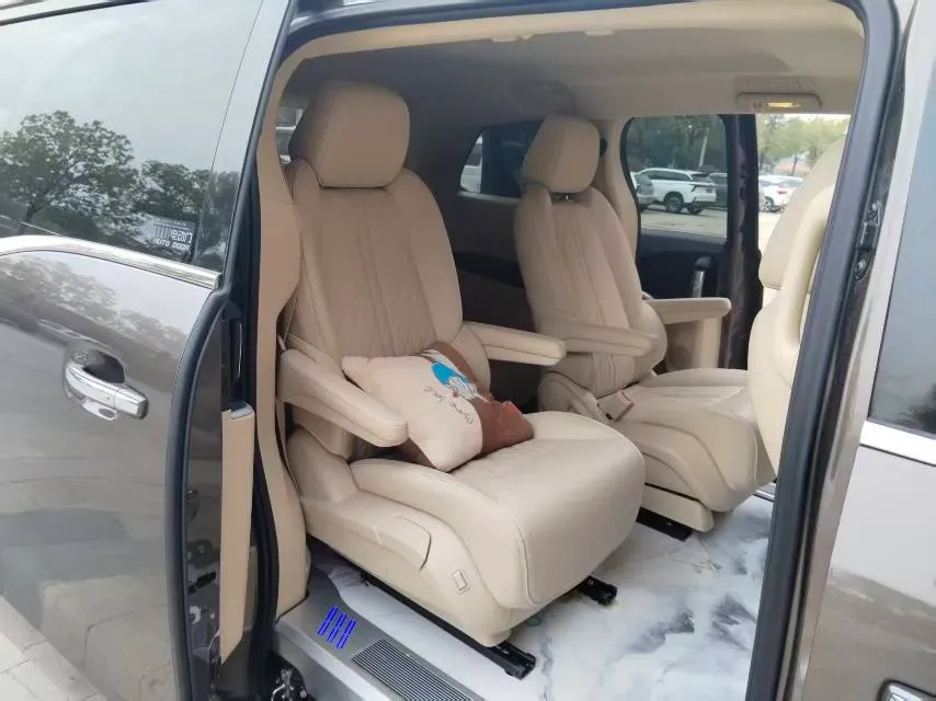 2023 Buick GL8 2.0T 237HP L4 9AT,autocango,china used car exporter,china ev exporter,chinese used car exporter,chinese used ev exporter