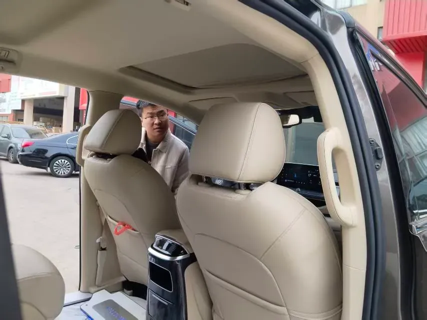 2023 Buick GL8 2.0T 237HP L4 9AT,autocango,china used car exporter,china ev exporter,chinese used car exporter,chinese used ev exporter