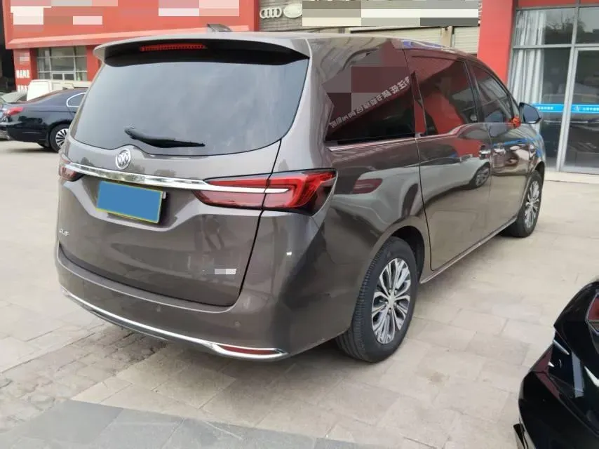 2023 Buick GL8 2.0T 237HP L4 9AT,autocango,china used car exporter,china ev exporter,chinese used car exporter,chinese used ev exporter