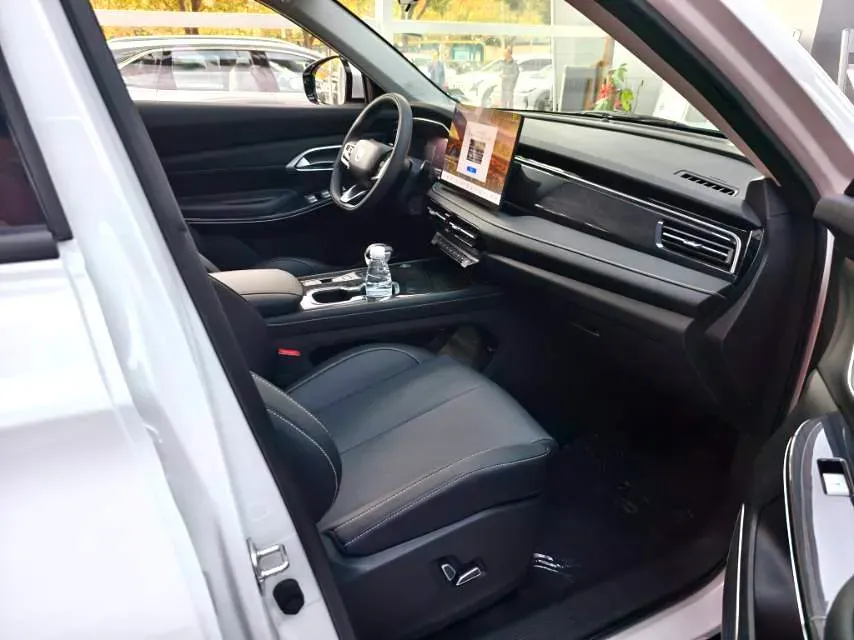 2026 ChangAn CS75 1.5T 192HP L4 7DCT,autocango,china used car exporter,china ev exporter,chinese used car exporter,chinese used ev exporter