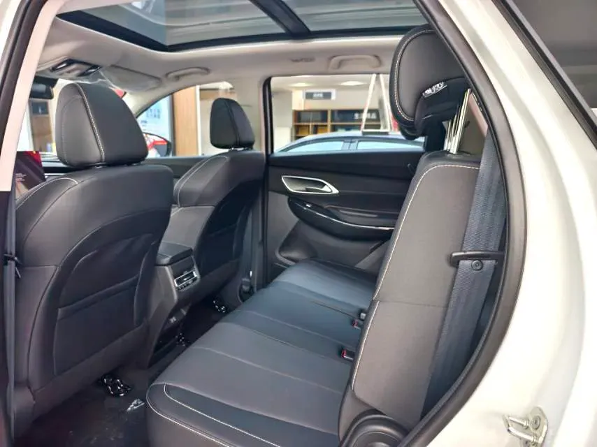 2026 ChangAn CS75 1.5T 192HP L4 7DCT,autocango,china used car exporter,china ev exporter,chinese used car exporter,chinese used ev exporter