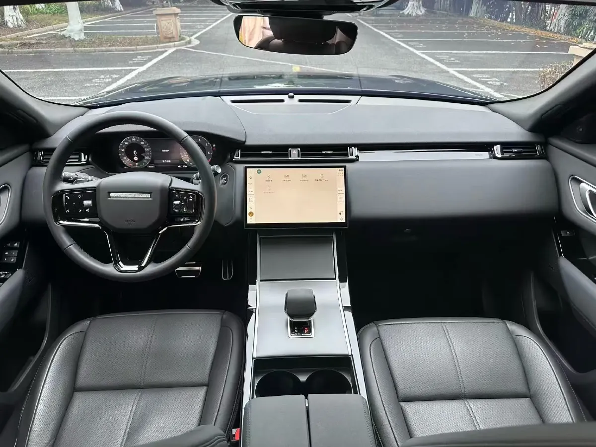 2024 Land Rover Range Rover Velar 2.0T 250HP L4 8AT,autocango,china used car exporter,china ev exporter,chinese used car exporter,chinese used ev exporter