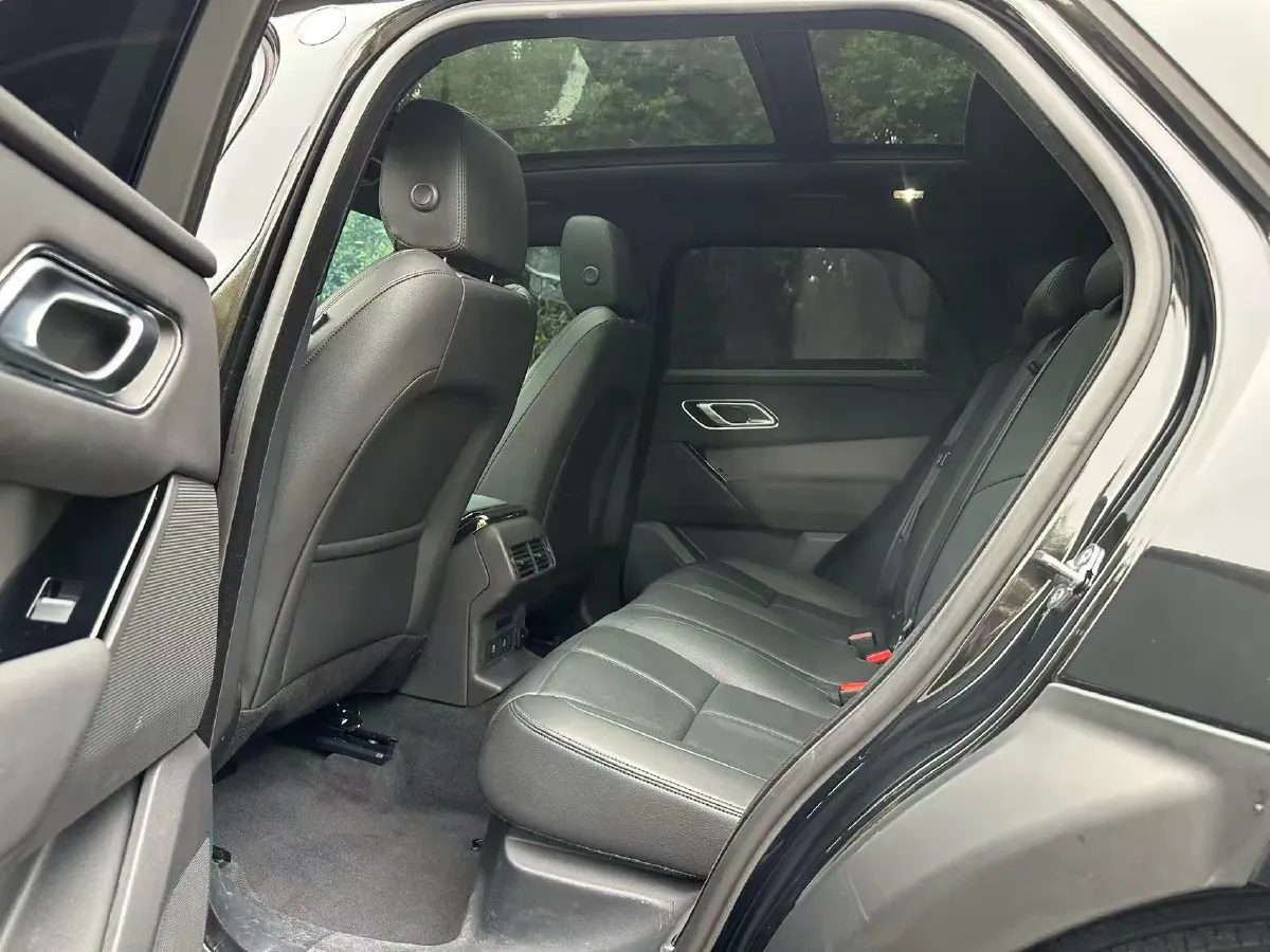 2024 Land Rover Range Rover Velar 2.0T 250HP L4 8AT,autocango,china used car exporter,china ev exporter,chinese used car exporter,chinese used ev exporter