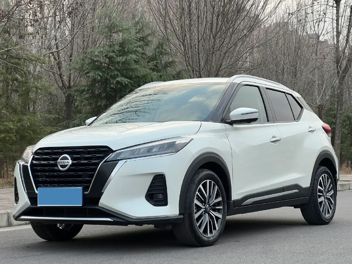 2022 Nissan Kicks 1.5L 122HP L4 CVT