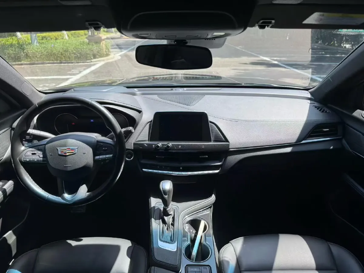 2020 Cadillac CT4 2.0T 237HP L4 8AT,autocango,china used car exporter,china ev exporter,chinese used car exporter,chinese used ev exporter