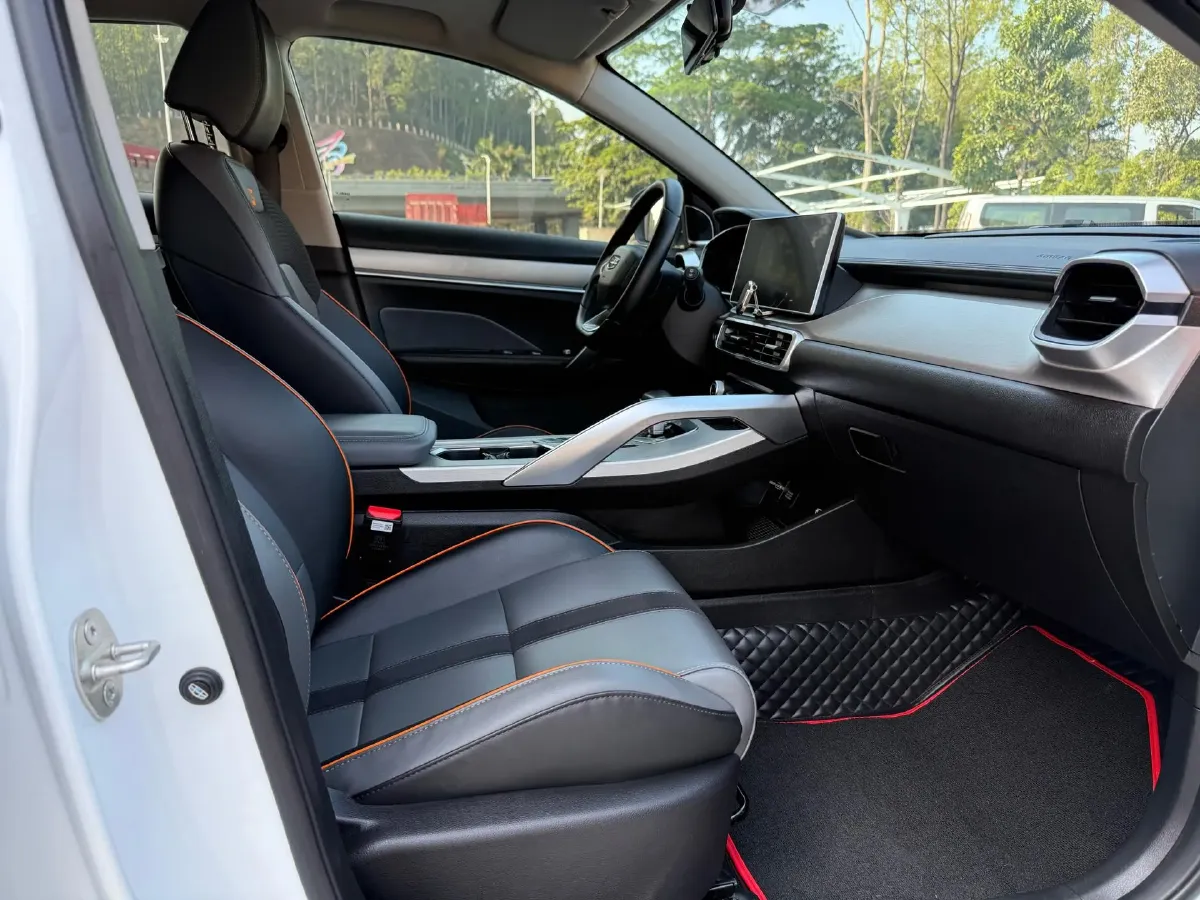 2023 Geely Coolray 1.5T 181HP L4 7DCT,autocango,china used car exporter,china ev exporter,chinese used car exporter,chinese used ev exporter