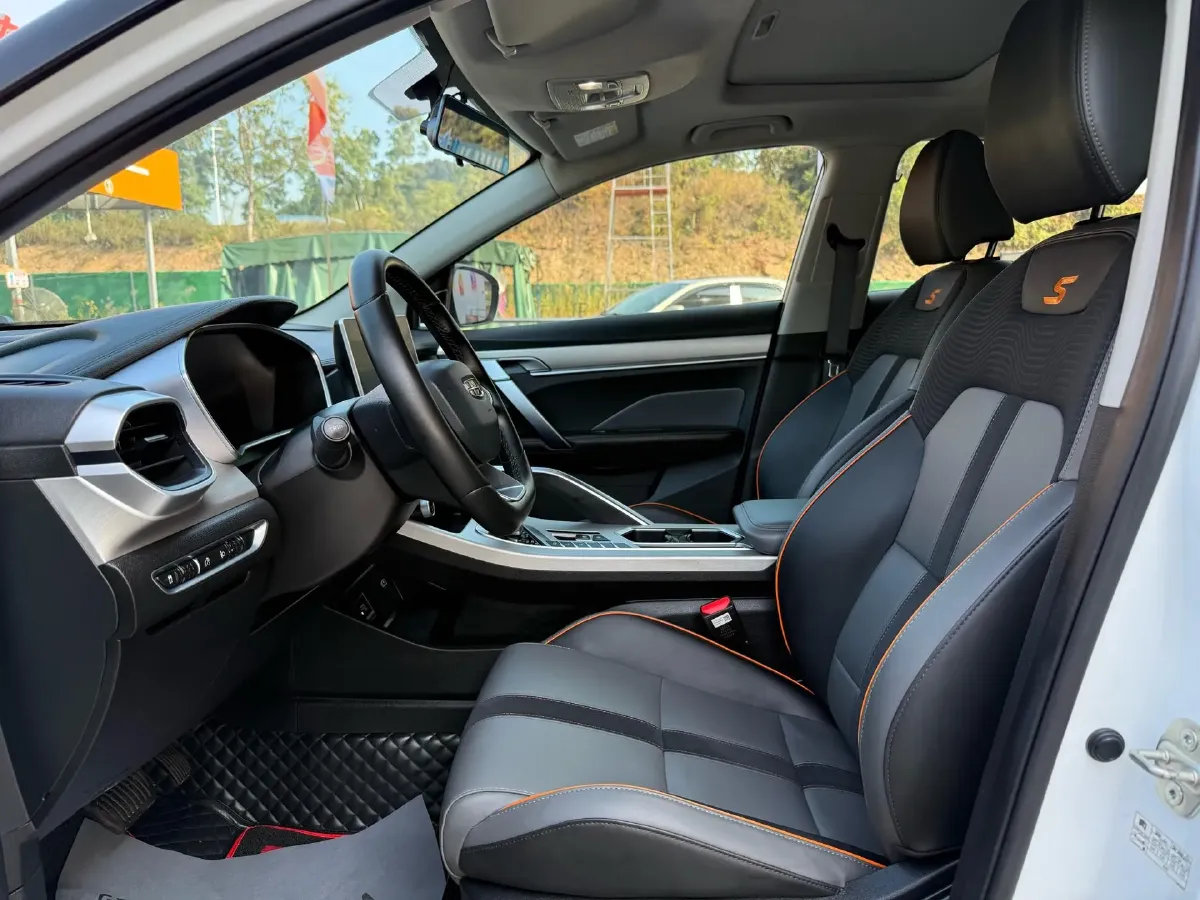 2023 Geely Coolray 1.5T 181HP L4 7DCT,autocango,china used car exporter,china ev exporter,chinese used car exporter,chinese used ev exporter