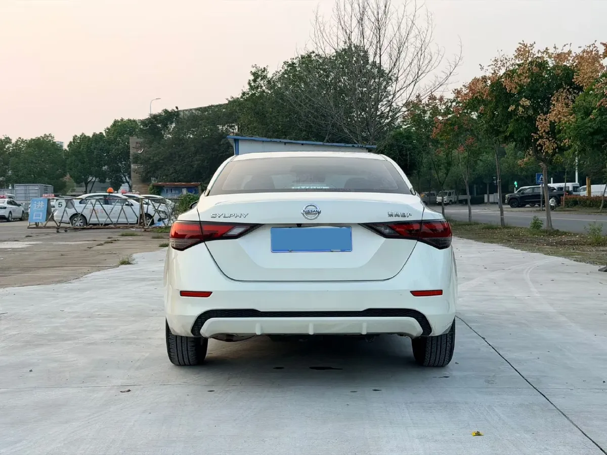 2021 Nissan Sylphy 1.6L 135HP L4 CVT,autocango,china used car exporter,china ev exporter,chinese used car exporter,chinese used ev exporter