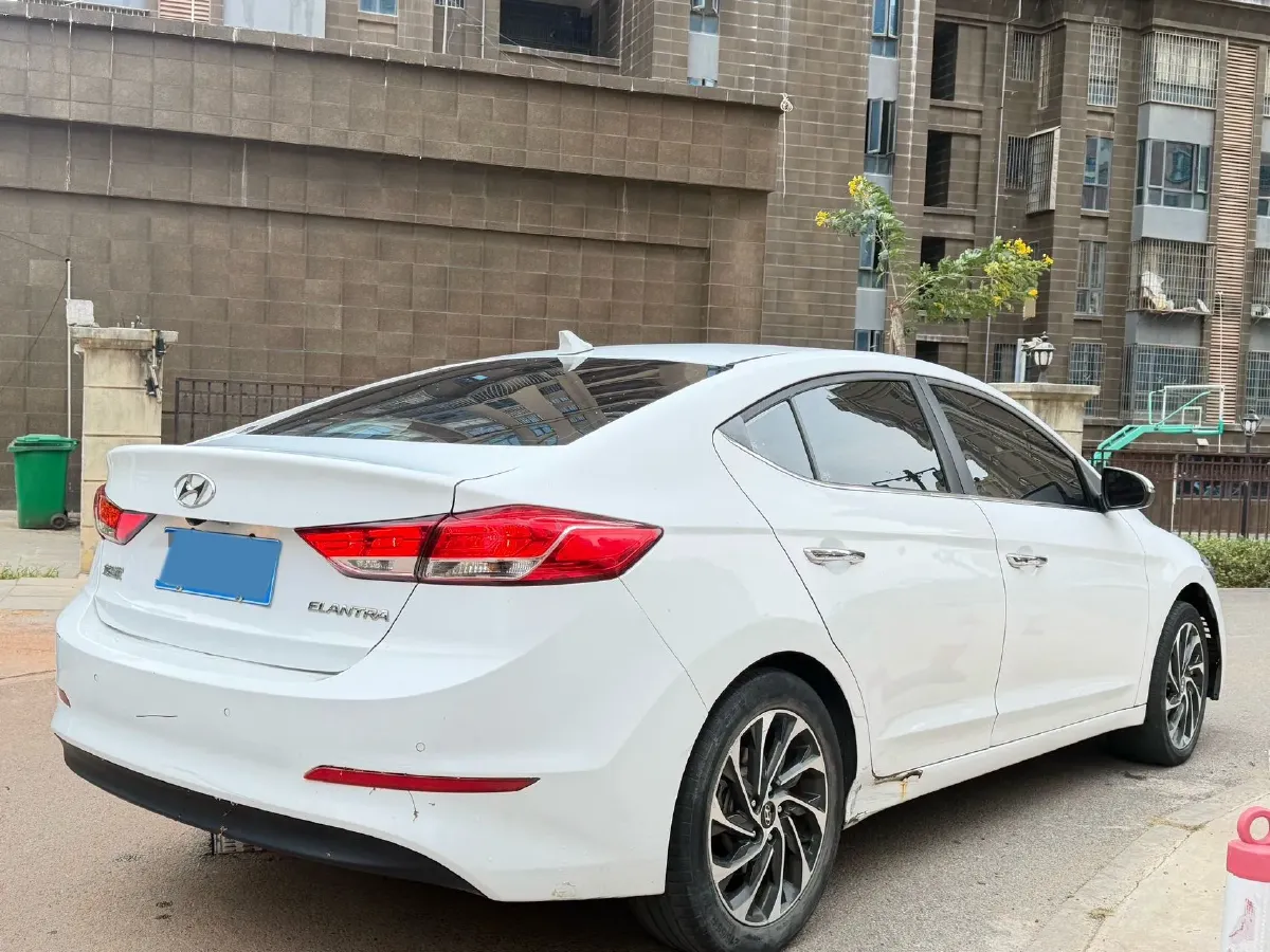 2020 Hyundai Elantra 1.5L 115HP L4 CVT,autocango,china used car exporter,china ev exporter,chinese used car exporter,chinese used ev exporter