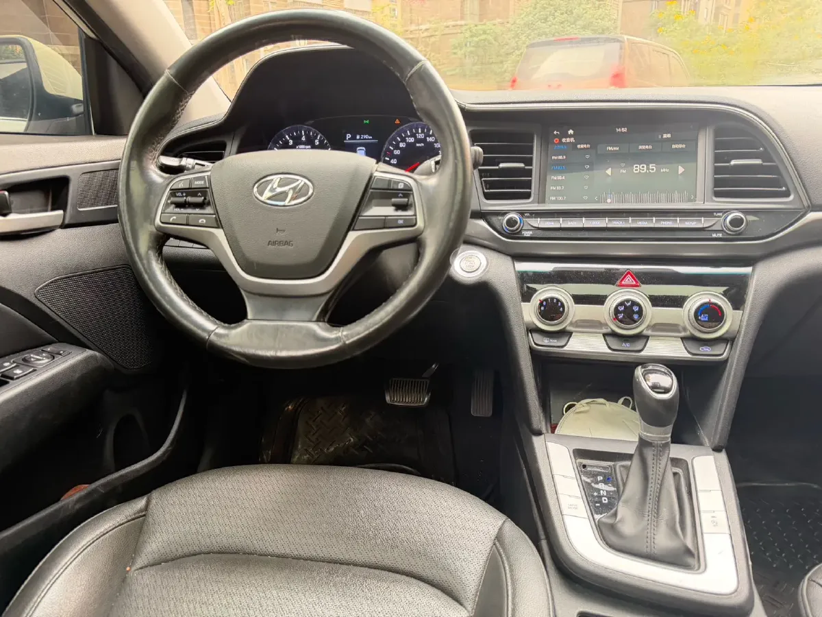 2020 Hyundai Elantra 1.5L 115HP L4 CVT,autocango,china used car exporter,china ev exporter,chinese used car exporter,chinese used ev exporter