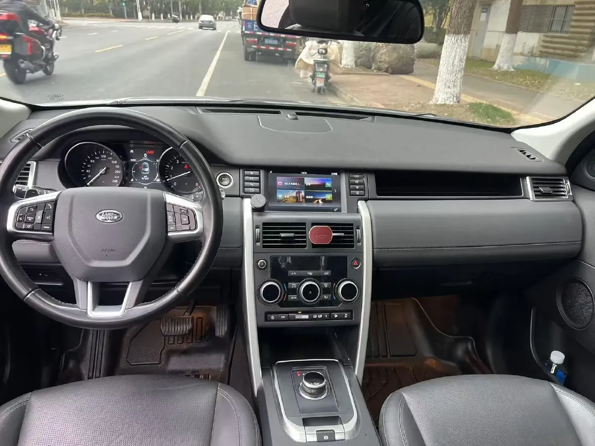 2019 Land Rover Discovery Sport 2.0T 241HP L4 9AT,autocango,china used car exporter,china ev exporter,chinese used car exporter,chinese used ev exporter