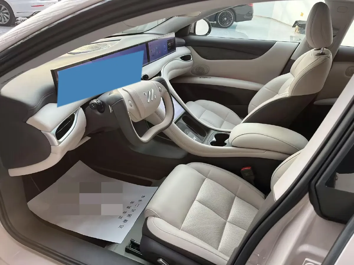 2024 IM L6 BEV 75KWH,autocango,china used car exporter,china ev exporter,chinese used car exporter,chinese used ev exporter