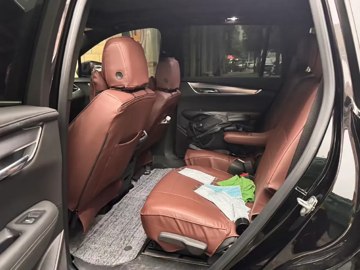 2022 Cadillac XT6 2.0T 237HP L4 9AT,autocango,china used car exporter,china ev exporter,chinese used car exporter,chinese used ev exporter