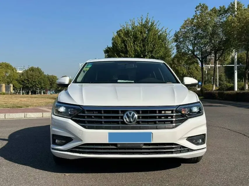 2019 Jeep Renegade 1.3T 173HP L4 7DCT,autocango,china used car exporter,china ev exporter,chinese used car exporter,chinese used ev exporter