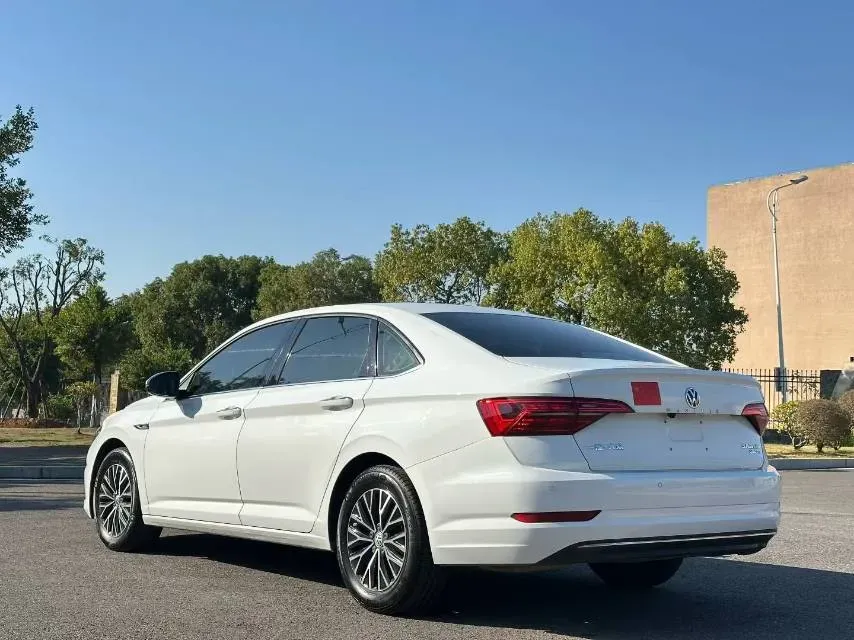 2019 Jeep Renegade 1.3T 173HP L4 7DCT,autocango,china used car exporter,china ev exporter,chinese used car exporter,chinese used ev exporter