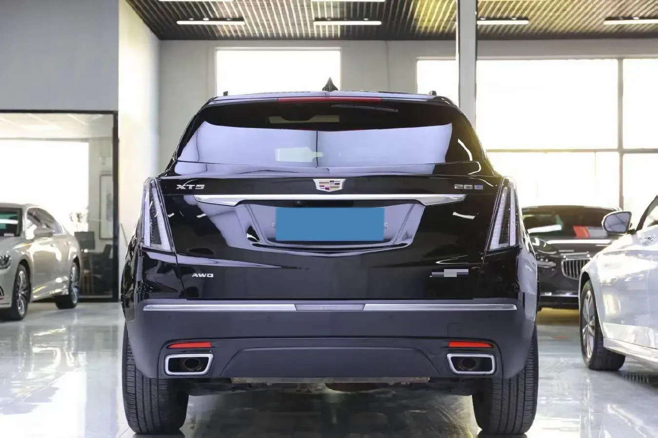 2022 Cadillac XT5 2.0T 237HP L4 9AT,autocango,china used car exporter,china ev exporter,chinese used car exporter,chinese used ev exporter