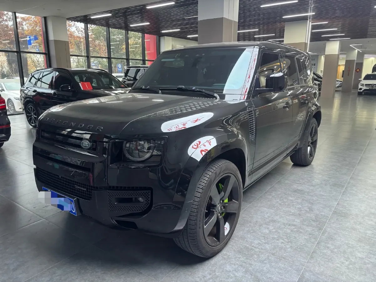 2022 Land Rover Defender 3.0T 400HP L6 8AT,autocango,china used car exporter,china ev exporter,chinese used car exporter,chinese used ev exporter