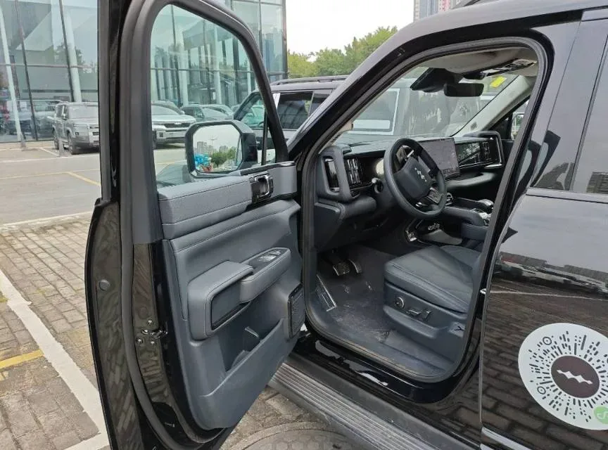 2025 FangChengBao Bao 5 1.5T 194HP L4 E-CVT PHEV 31.8KWH,autocango,china used car exporter,china ev exporter,chinese used car exporter,chinese used ev exporter