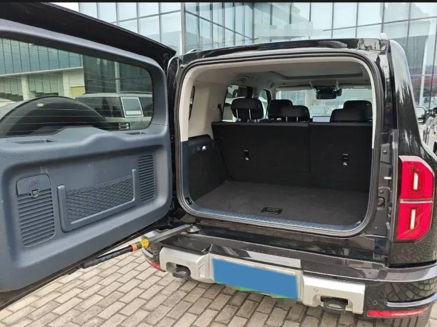 2025 FangChengBao Bao 5 1.5T 194HP L4 E-CVT PHEV 31.8KWH,autocango,china used car exporter,china ev exporter,chinese used car exporter,chinese used ev exporter