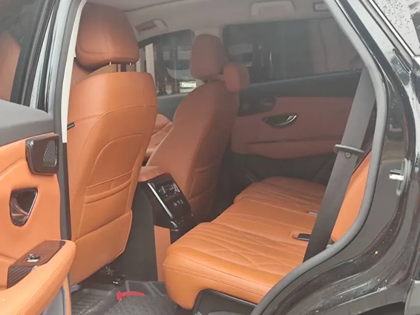 2024 Jetour X90 PRO 2.0T 254HP L4 7DCT,autocango,china used car exporter,china ev exporter,chinese used car exporter,chinese used ev exporter