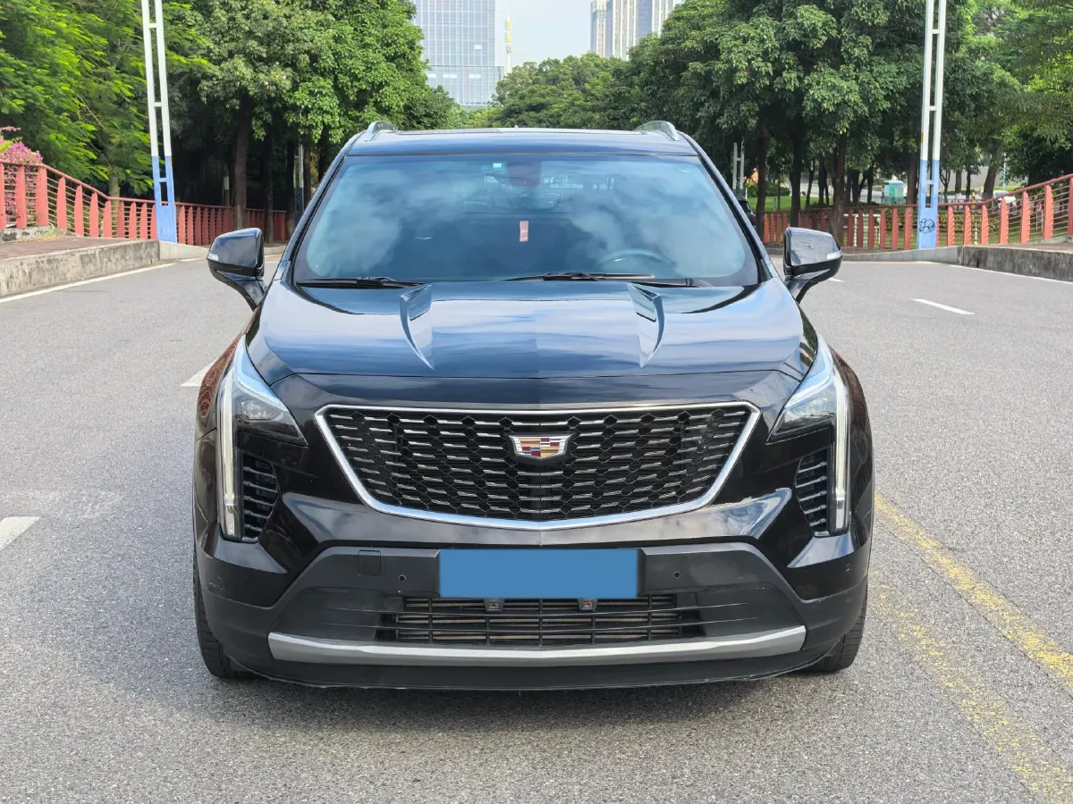 2021 Cadillac XT4 2.0T 237HP L4 9AT,autocango,china used car exporter,china ev exporter,chinese used car exporter,chinese used ev exporter
