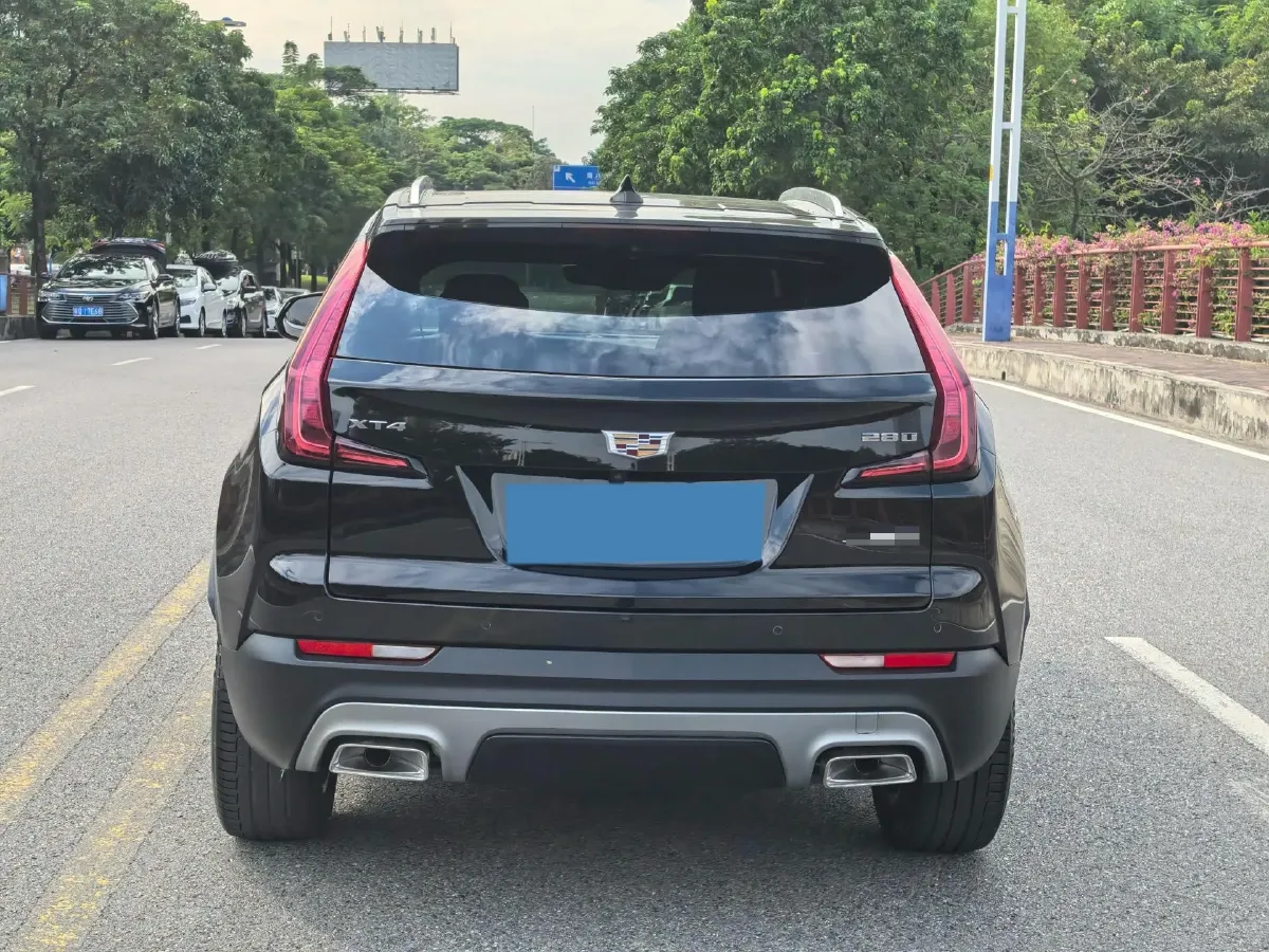 2021 Cadillac XT4 2.0T 237HP L4 9AT,autocango,china used car exporter,china ev exporter,chinese used car exporter,chinese used ev exporter