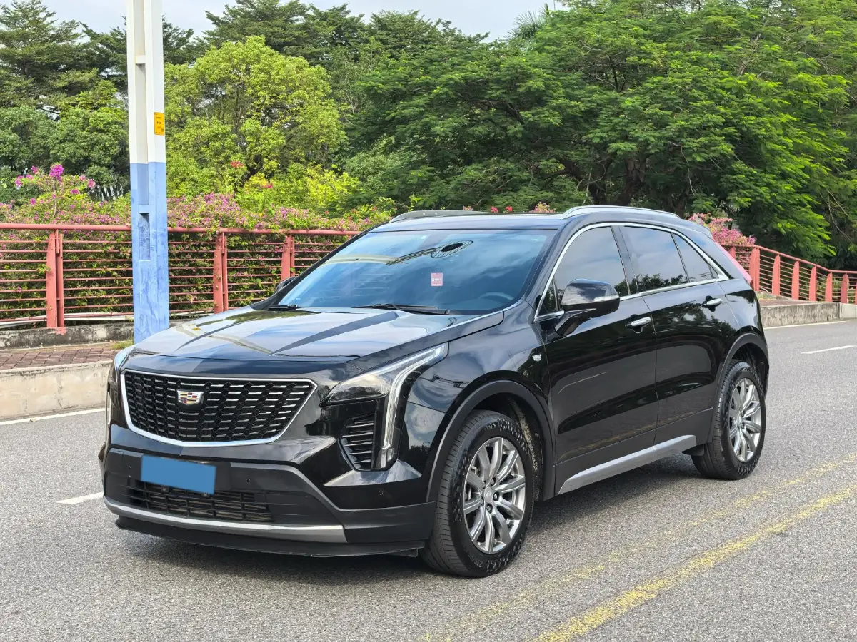 2021 Cadillac XT4 2.0T 237HP L4 9AT