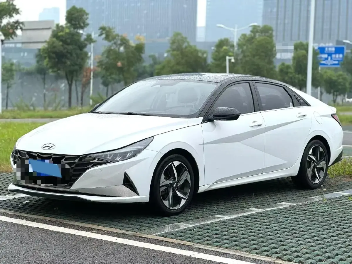 2021 Hyundai Elantra 1.5L 115HP L4 CVT