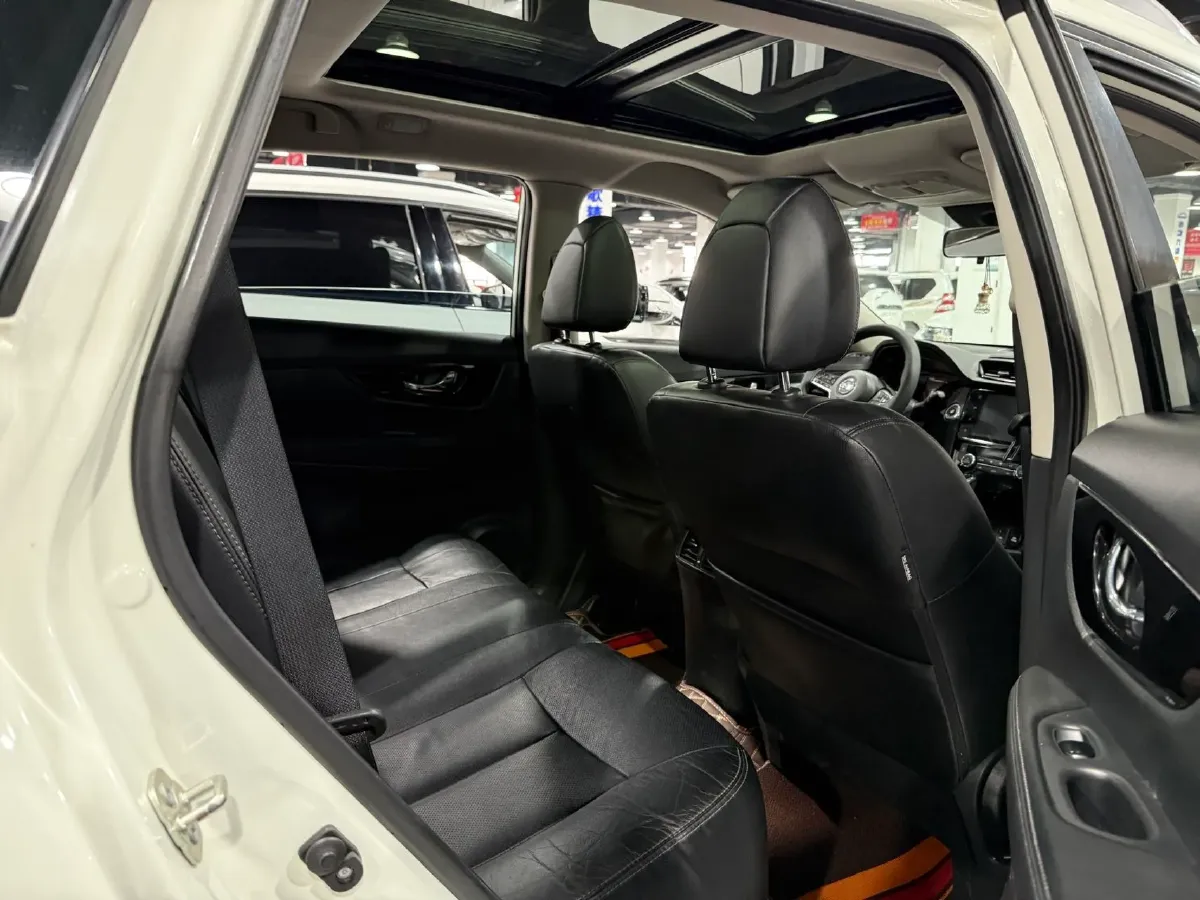 2021 Nissan X-Trail 2.0L 151HP L4 CVT,autocango,china used car exporter,china ev exporter,chinese used car exporter,chinese used ev exporter