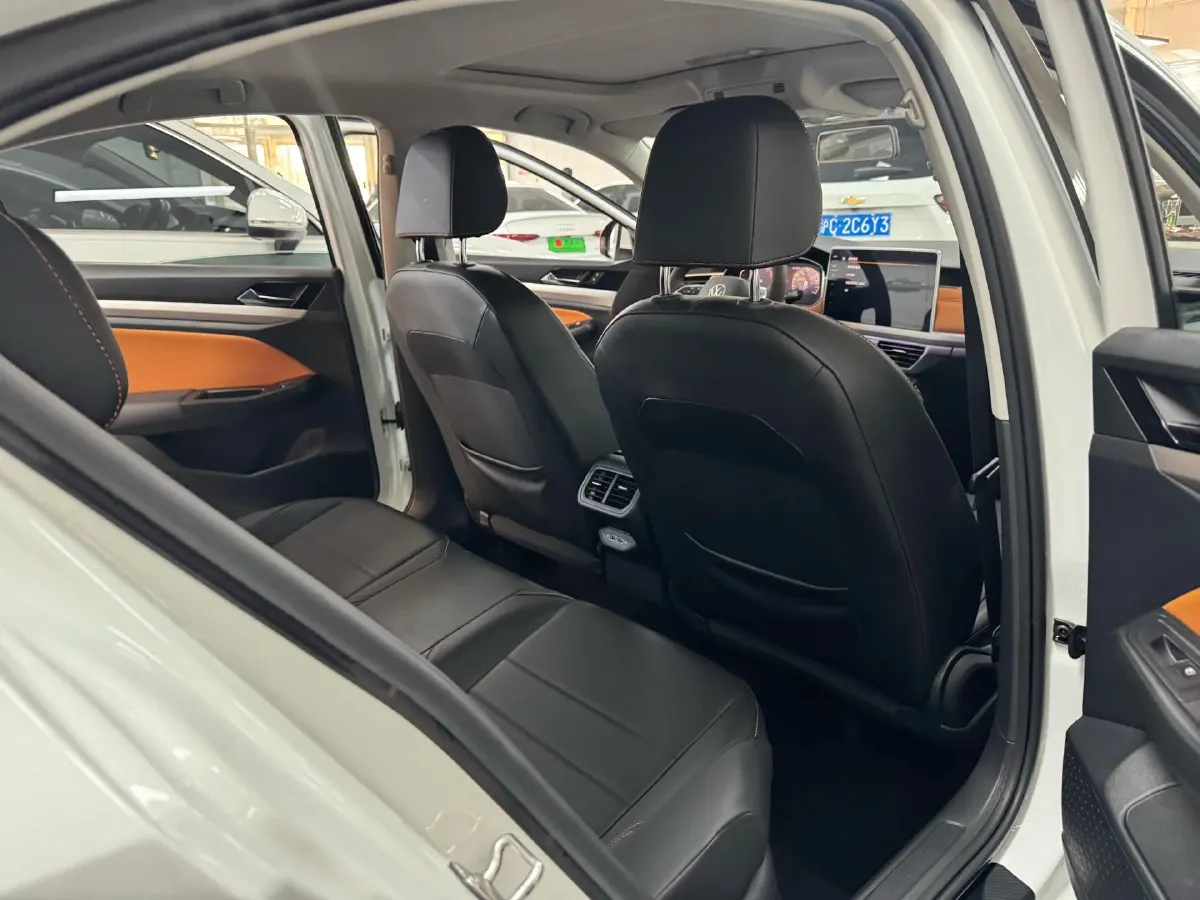 2023 Volkswagen Bora 1.2T 116HP L4 7DCT,autocango,china used car exporter,china ev exporter,chinese used car exporter,chinese used ev exporter