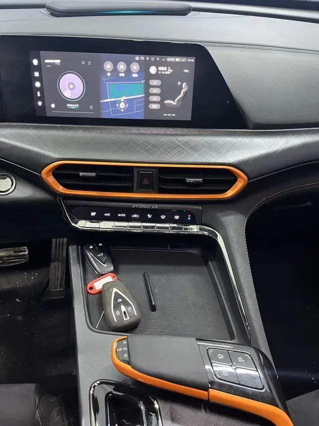 2022 ChangAn UNI-T 1.5T 188HP L4 7DCT,autocango,china used car exporter,china ev exporter,chinese used car exporter,chinese used ev exporter