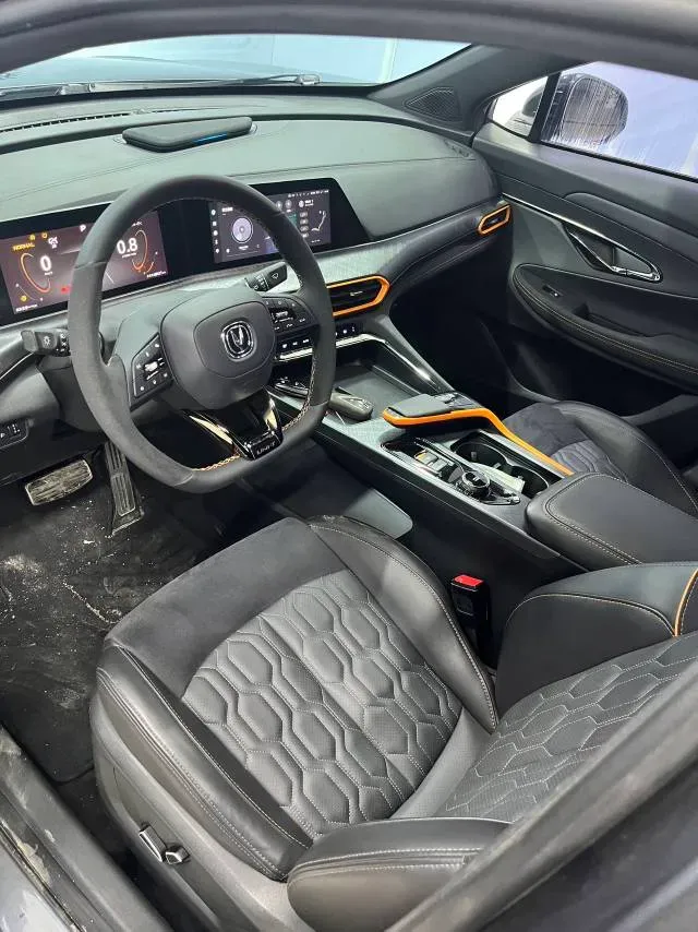 2022 ChangAn UNI-T 1.5T 188HP L4 7DCT,autocango,china used car exporter,china ev exporter,chinese used car exporter,chinese used ev exporter